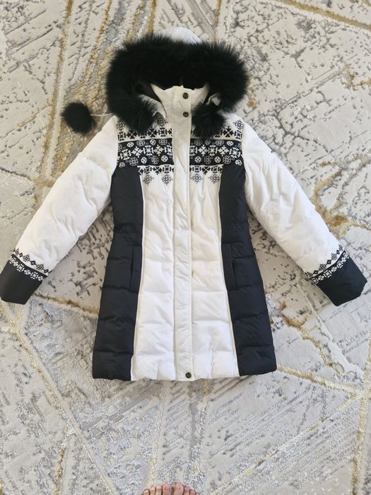 Продаю пуховик))