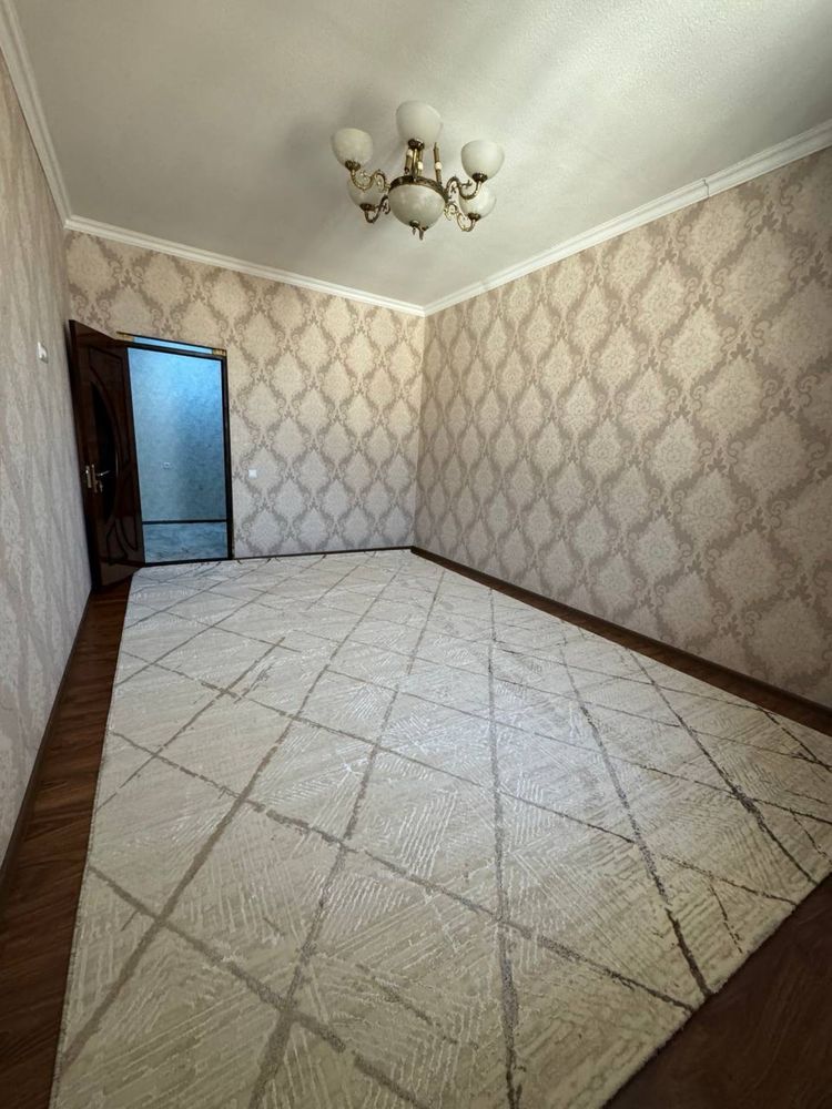 Продается 2 комнатная квартира площадью 52 кв.м. По ул. Узбекистанская