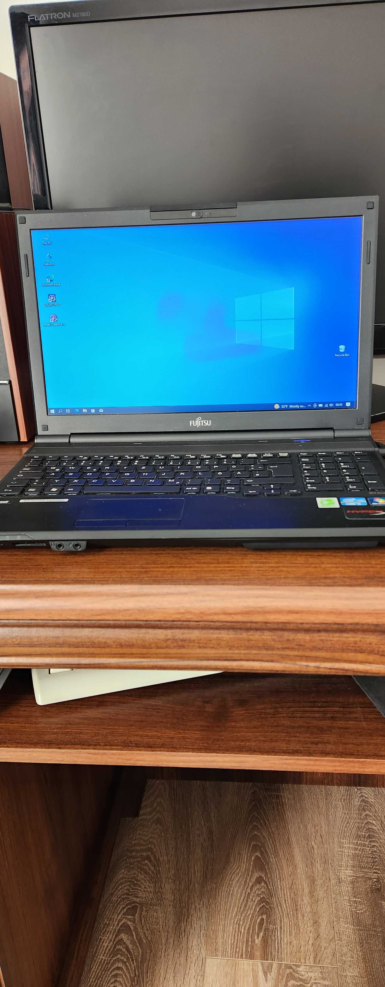 Laptop i5 Fujitsu AH 532 RAM 8 Gb, HDD SSD, booteaza în 16 secunde