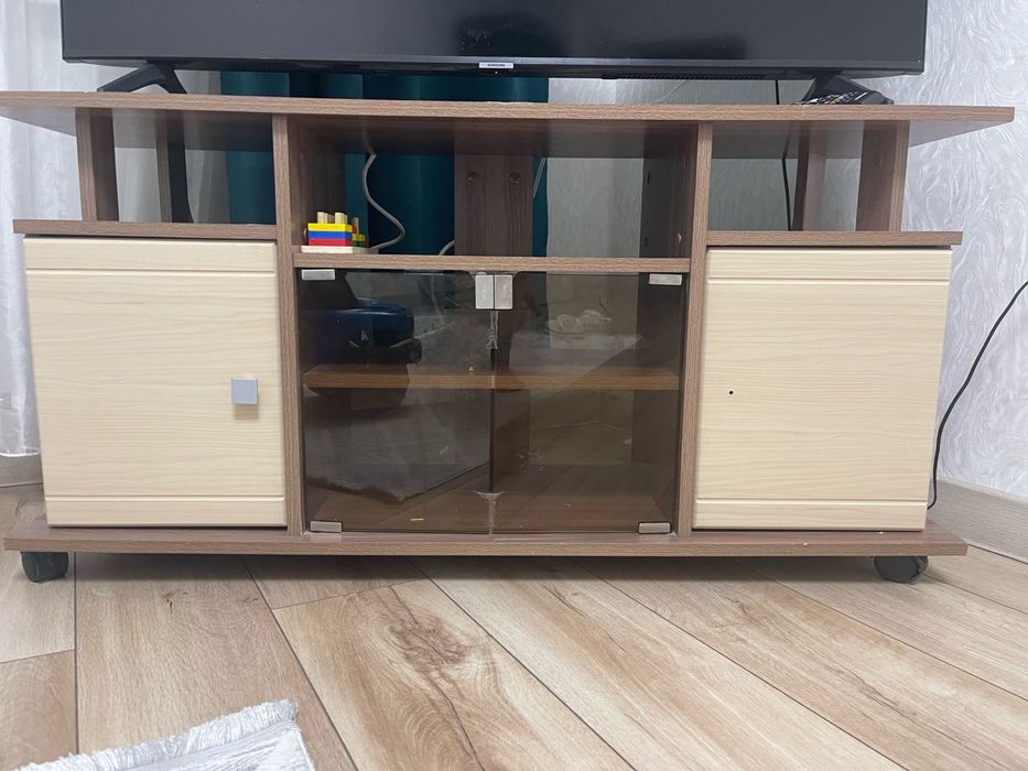 Продается подставка под телевизор