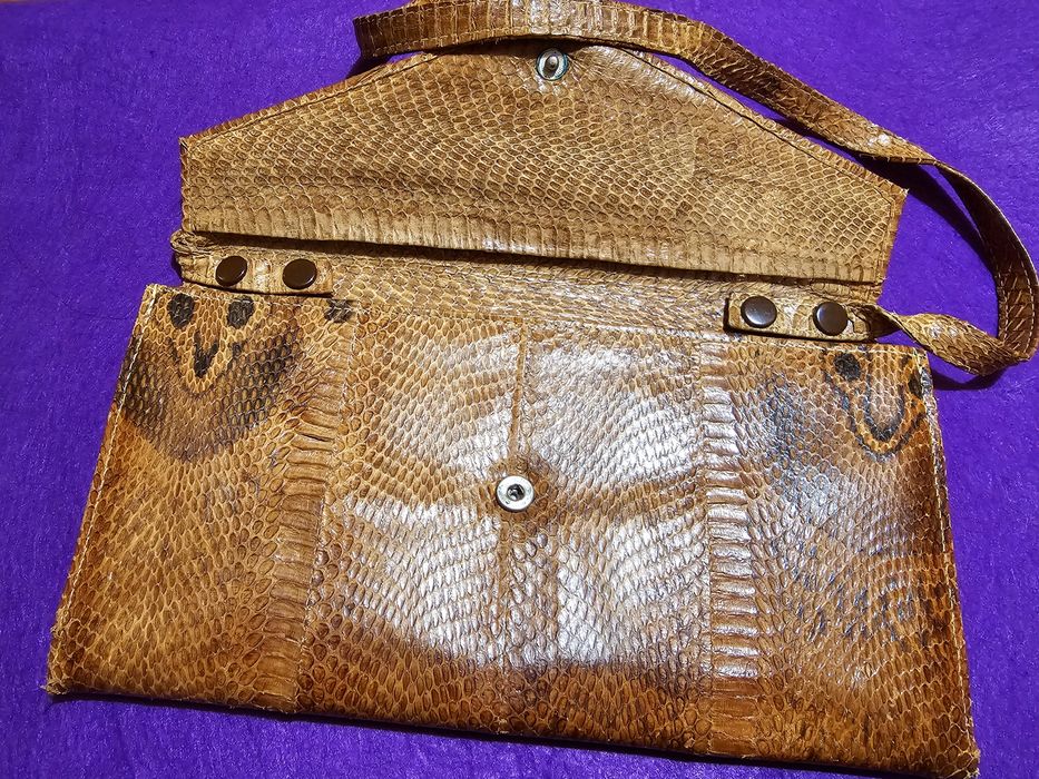 Geanta lux Gucci vintage din piele de sarpe