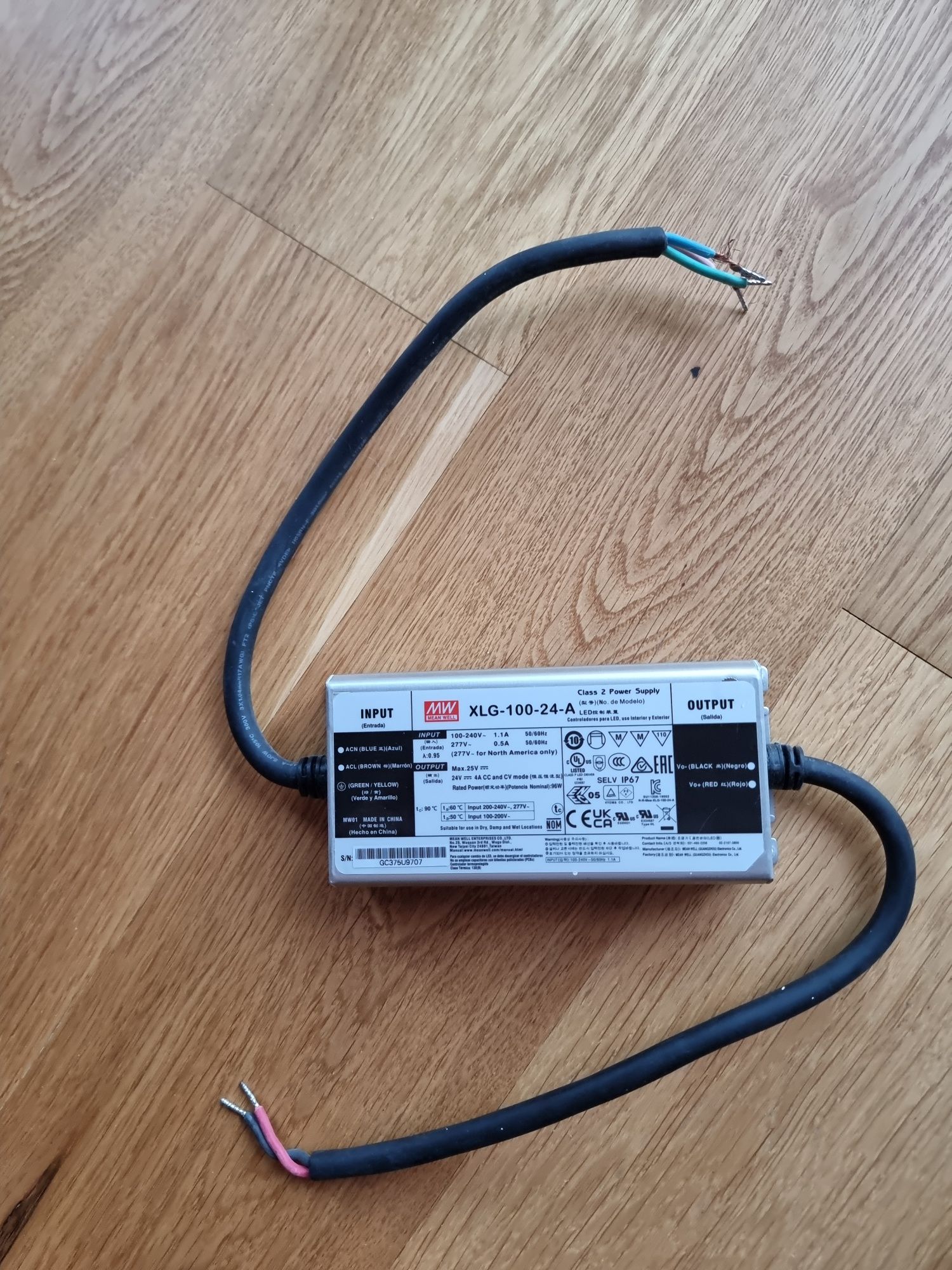 Трансформатор Meanwell XLG-100-24-A 24V 100W
