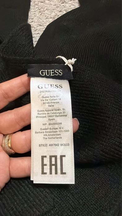 Ultima Esarfa Dama Guess 100% originala cu eticheta
