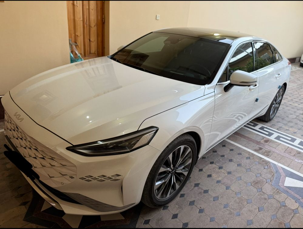 Kia K8 в отличном состоянии