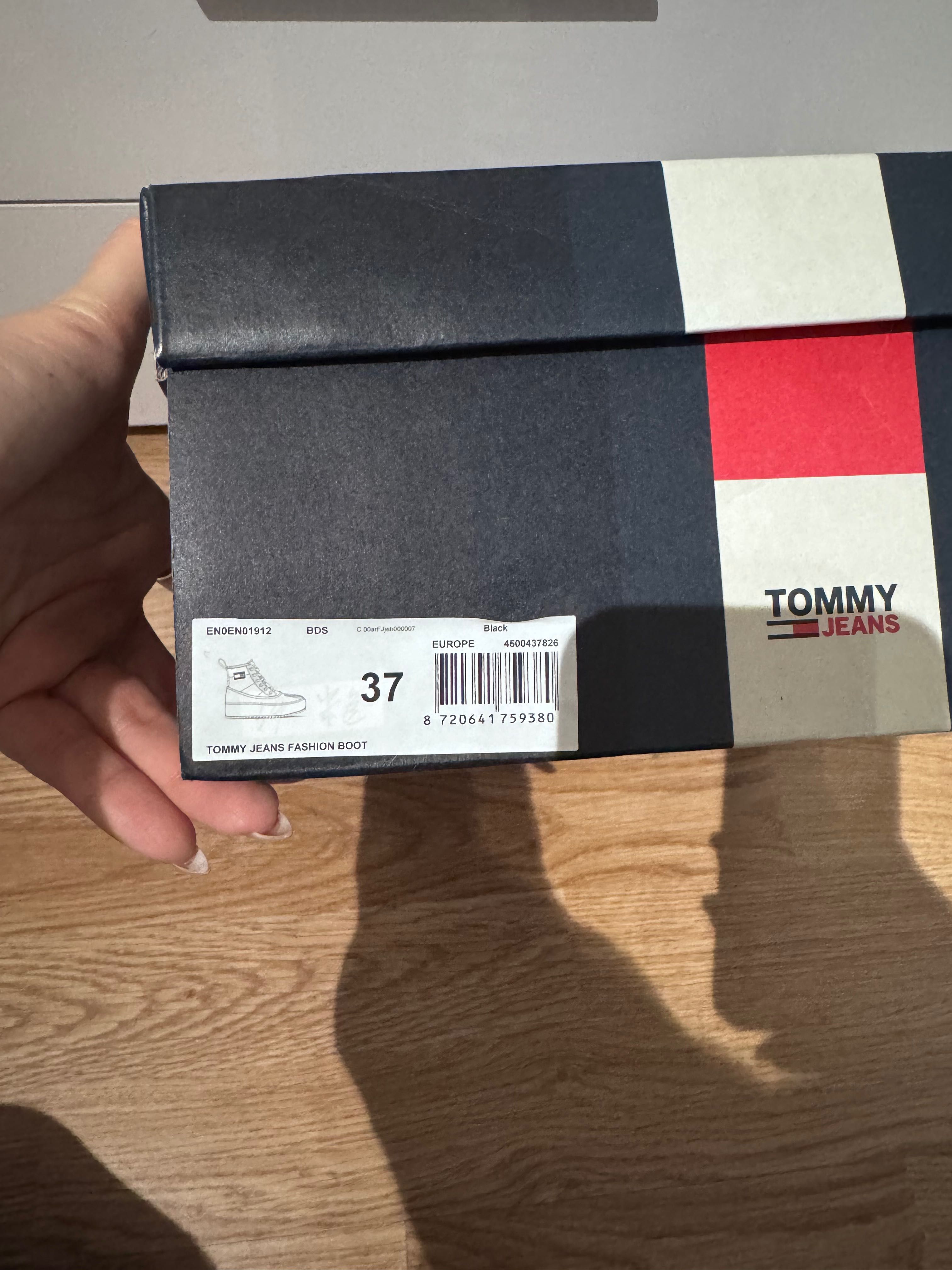 Зимни апрески/боти Tommy Hilfiger