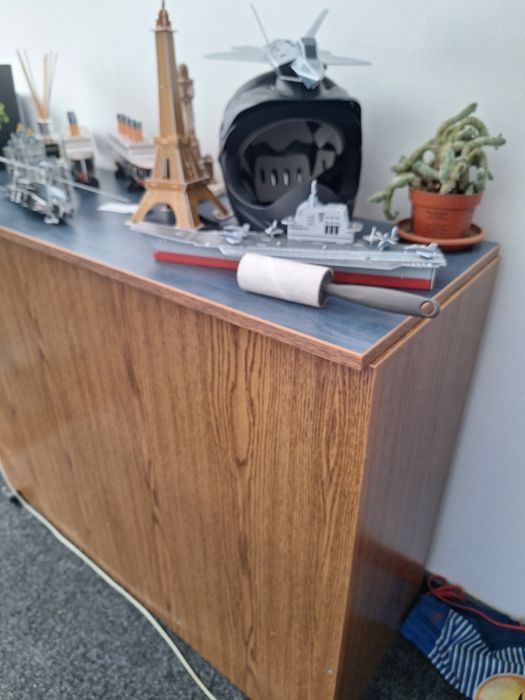 Mobila-dulap, polițe si lada depozitare