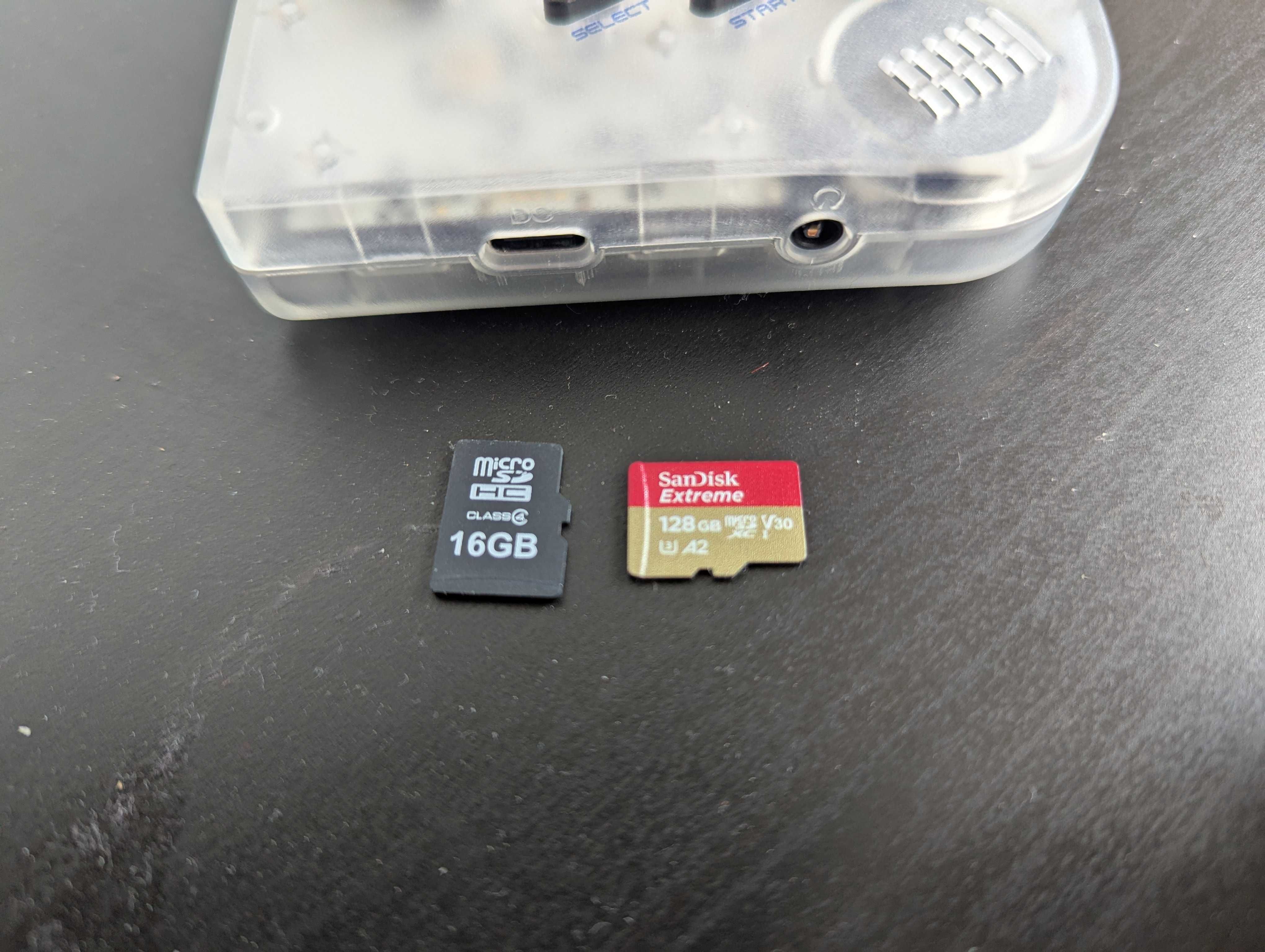 Гейминг конзола ANBERNIC RG35XX + 16GB / 256GB sd card