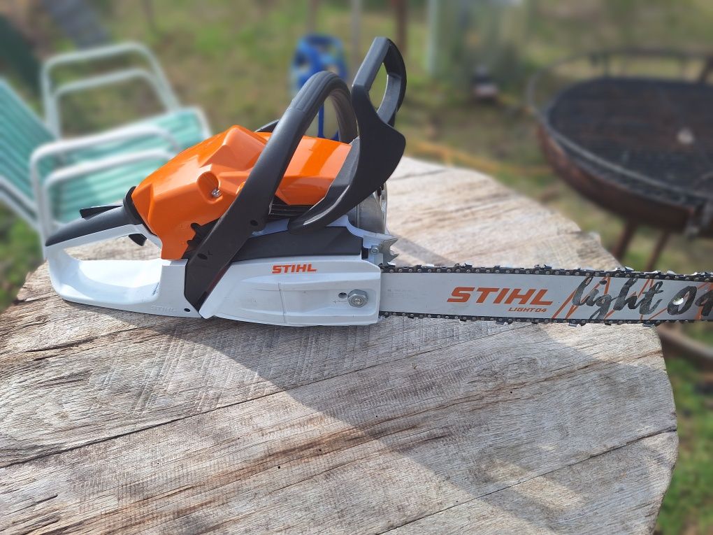 Vând drujba stihl 212