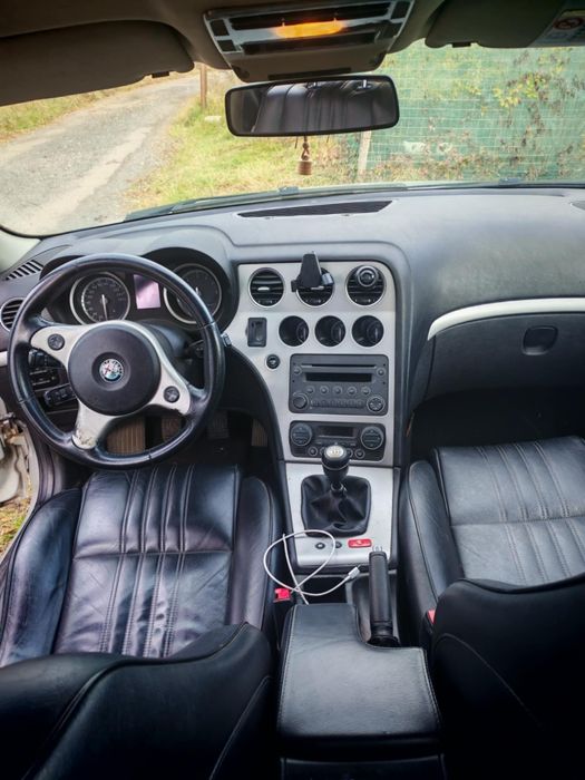 Vând schimb alfa Romeo