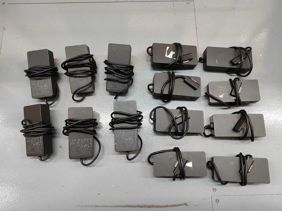 Зарядно докинг станция за Surface - Microsoft 1661 Docking Station