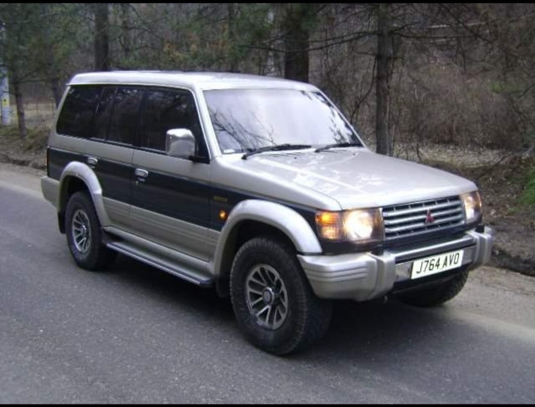 Dezmembrez Piese Dezmembrări Mitsubishi Pajero MK2 , Sport  , L200