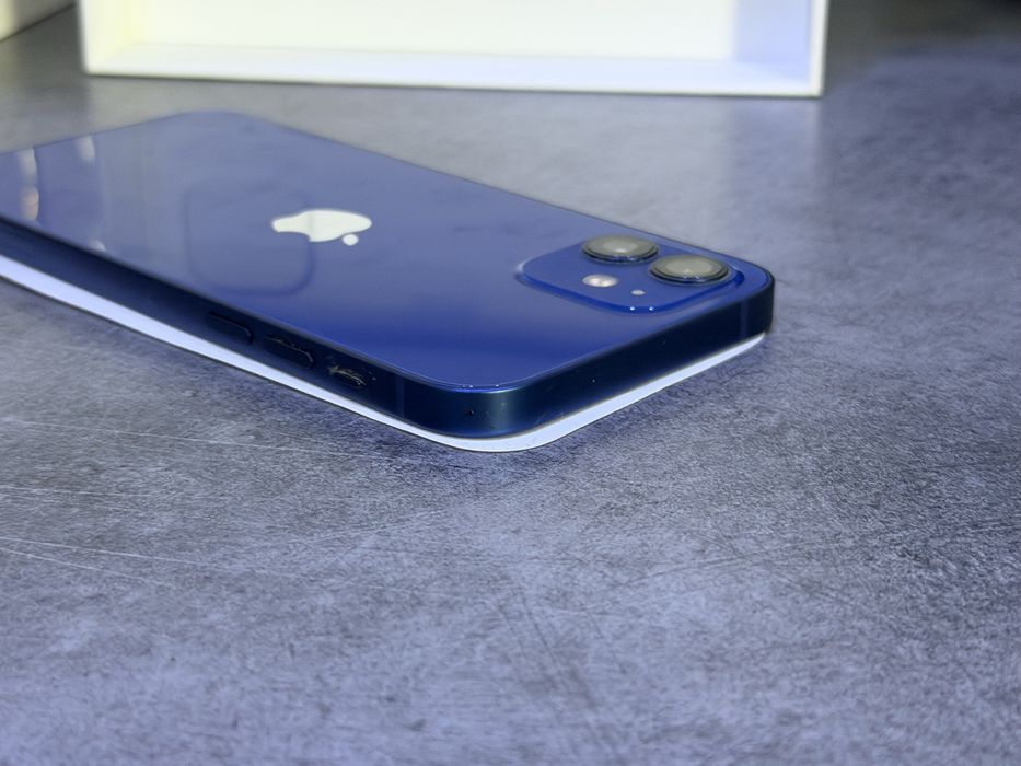 Бартер като нов iPhone 12 128gb blue 100-%