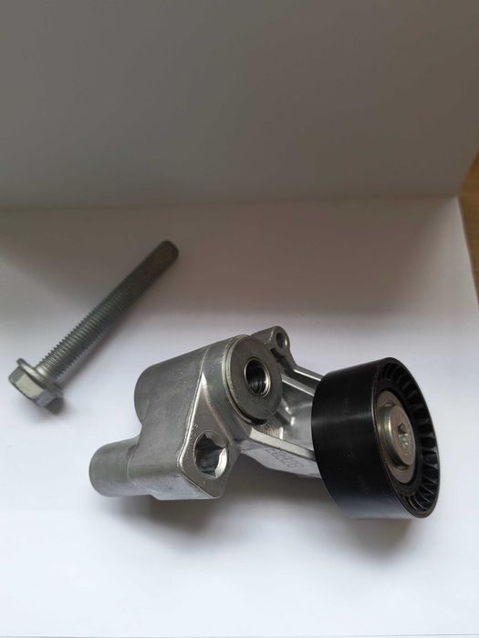 Обтягащо рамо, пистов ремък