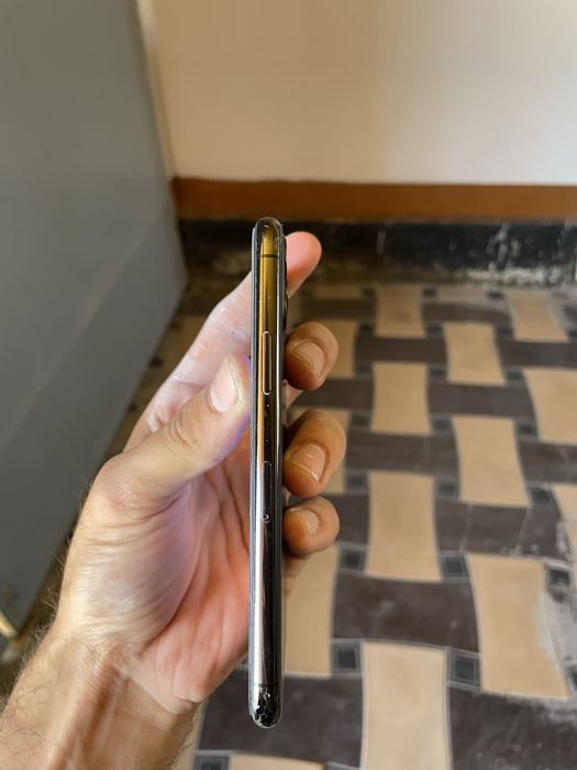 iPhone 11 pro 64 gb