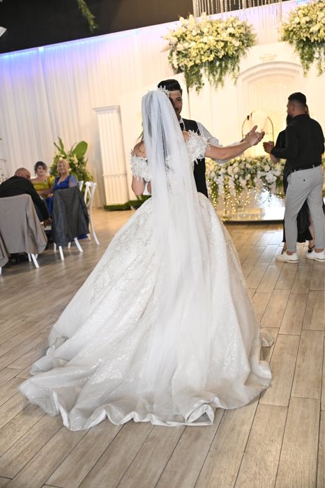 Rochie de mireasa , stil printesa !! Celine