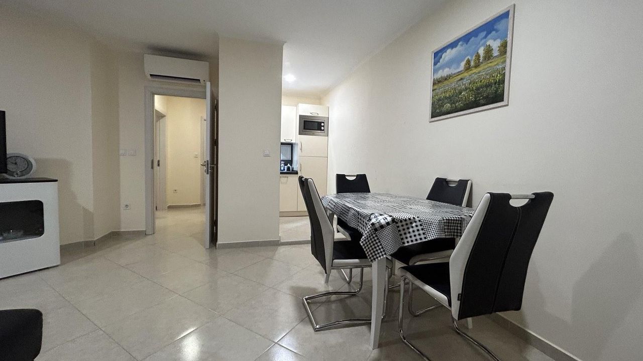 Дава се под наем Тристаен апартамент в Бургас, Сарафово - 94 кв.м за 867 € - Снимка #2