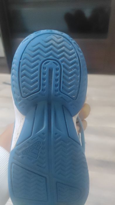 Adidasi albastru cu alb, pt tenis