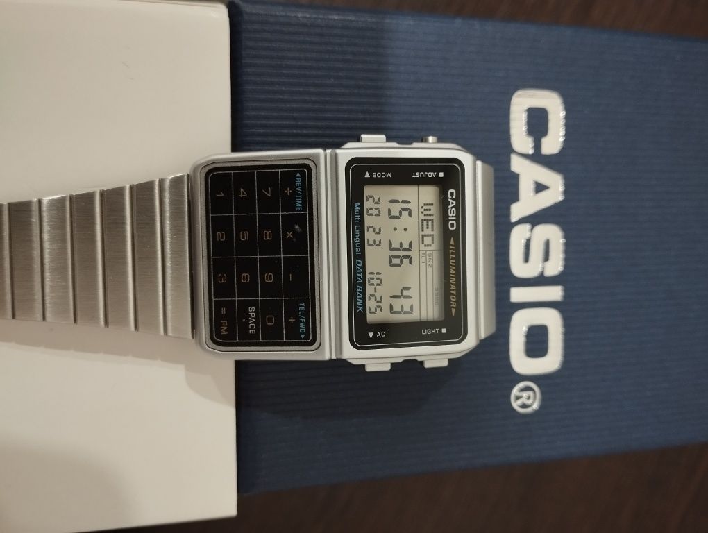 Часы Casio G-Shock.