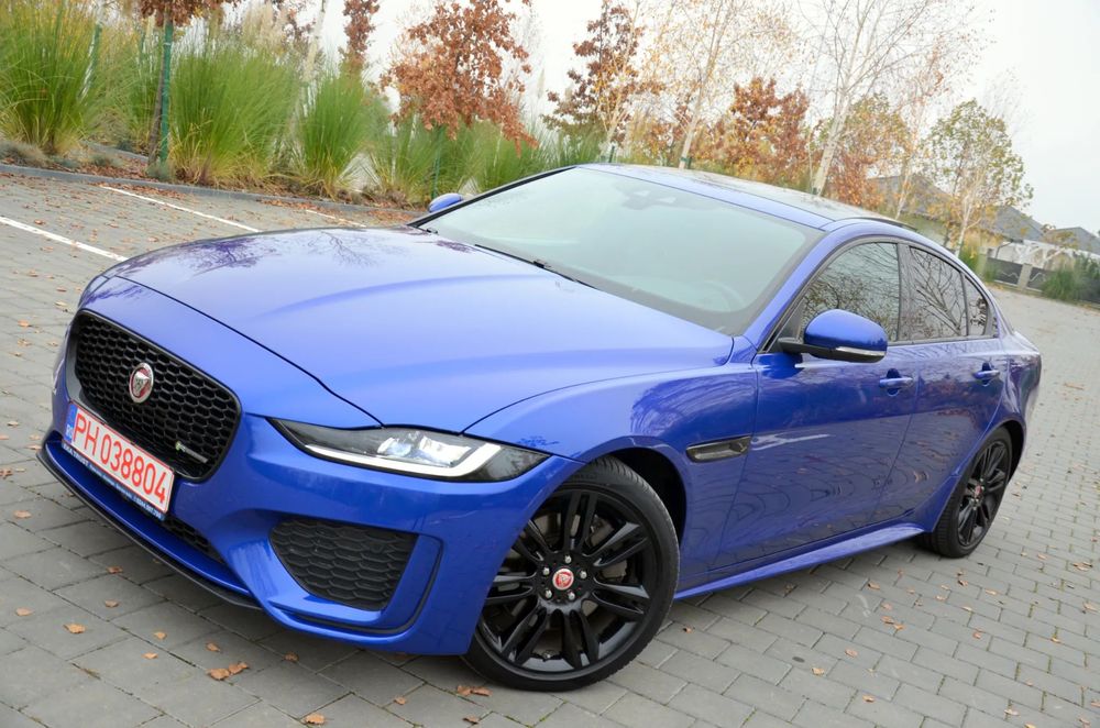 Jaguar XE R-sport ,AWD 4X4,HSE ,Cockpit plasme , camera marșarier,panoramic