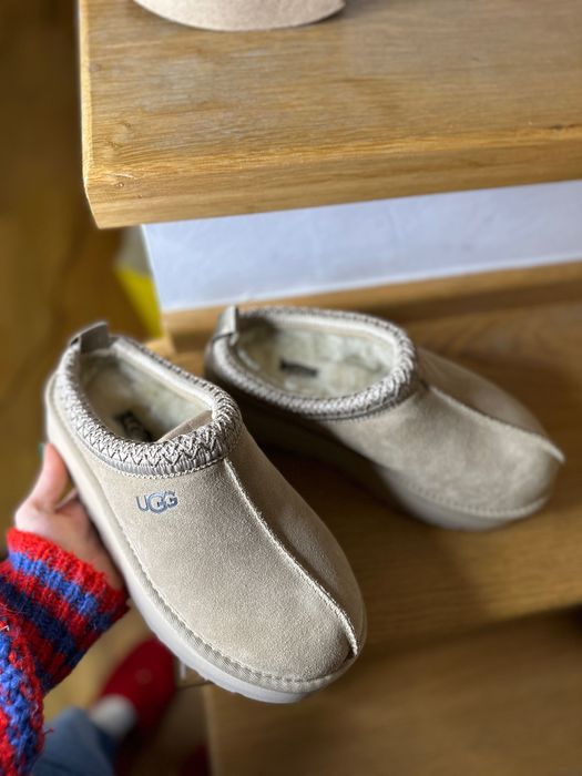 Vând UGG nepurtati mărimea 36