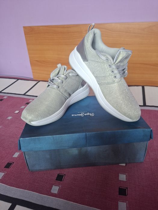 Vând Adidași Damă Lotto Mărimea 38