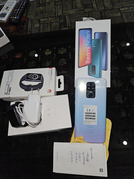 Redmi Note 9 128 Gb, Huawei Band 6, Remi Airdots 2 sotiladi