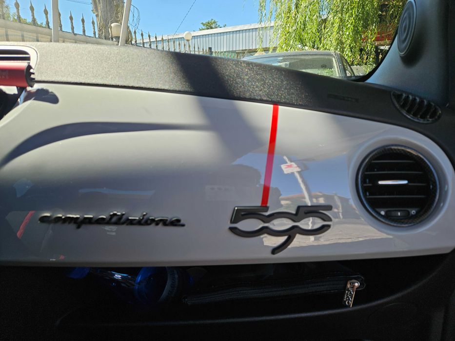 Abarth 595 надпис капаче за таблото