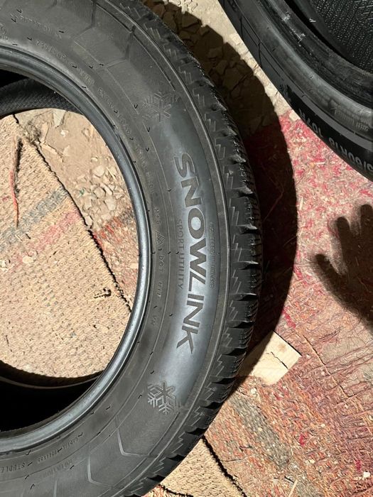 Пара зимних шин Triangle Snowlink 235/60/r18, зимние шины