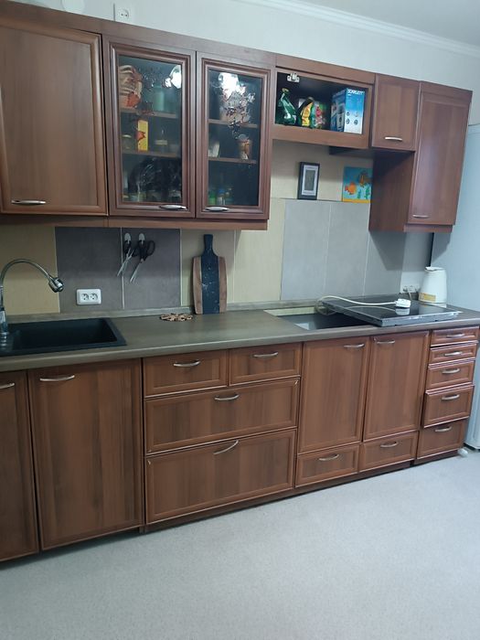 Продаю кухонный гарнитур.