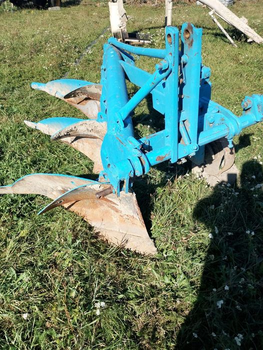 Vând plug pp4 in stare foarte bună