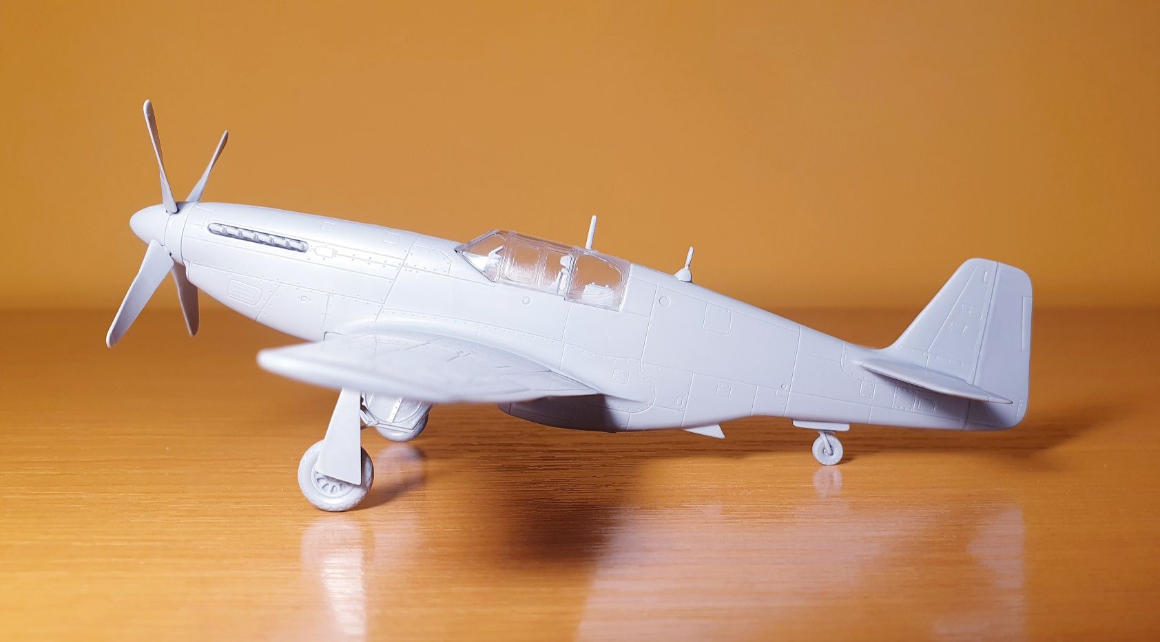 Macheta avion Mustang P51 scara 1/72