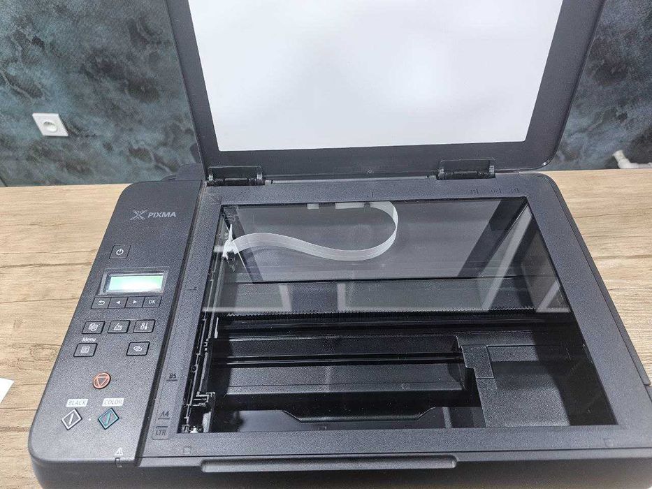Canon принтер сотилади