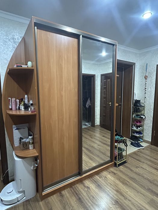 Продам шкаф-купе