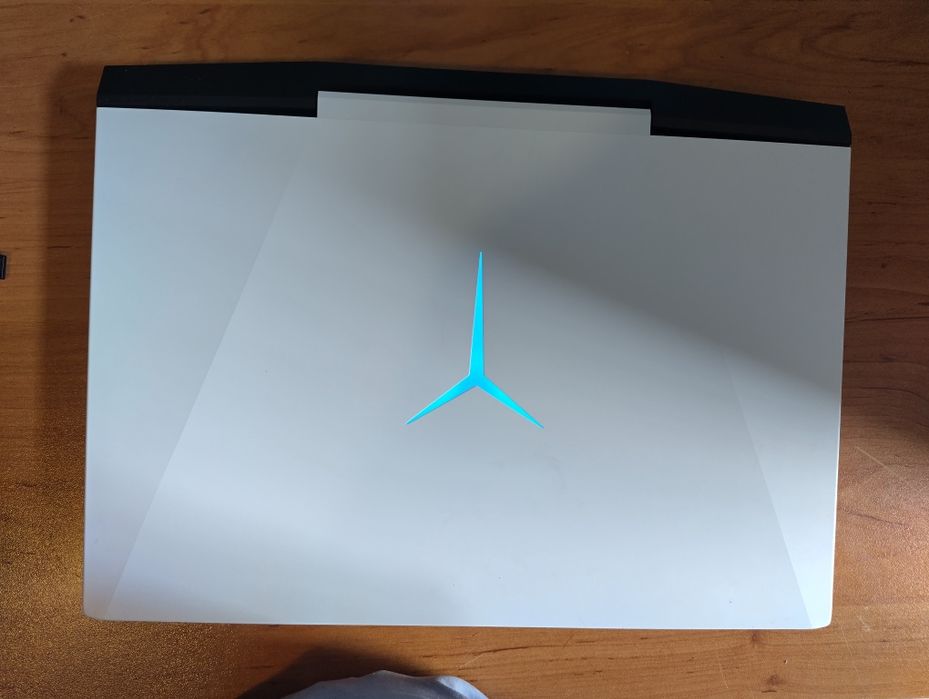 Lenovo y7000 с проблем!