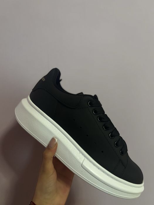 Маратонки Alexander McQueen 38номер