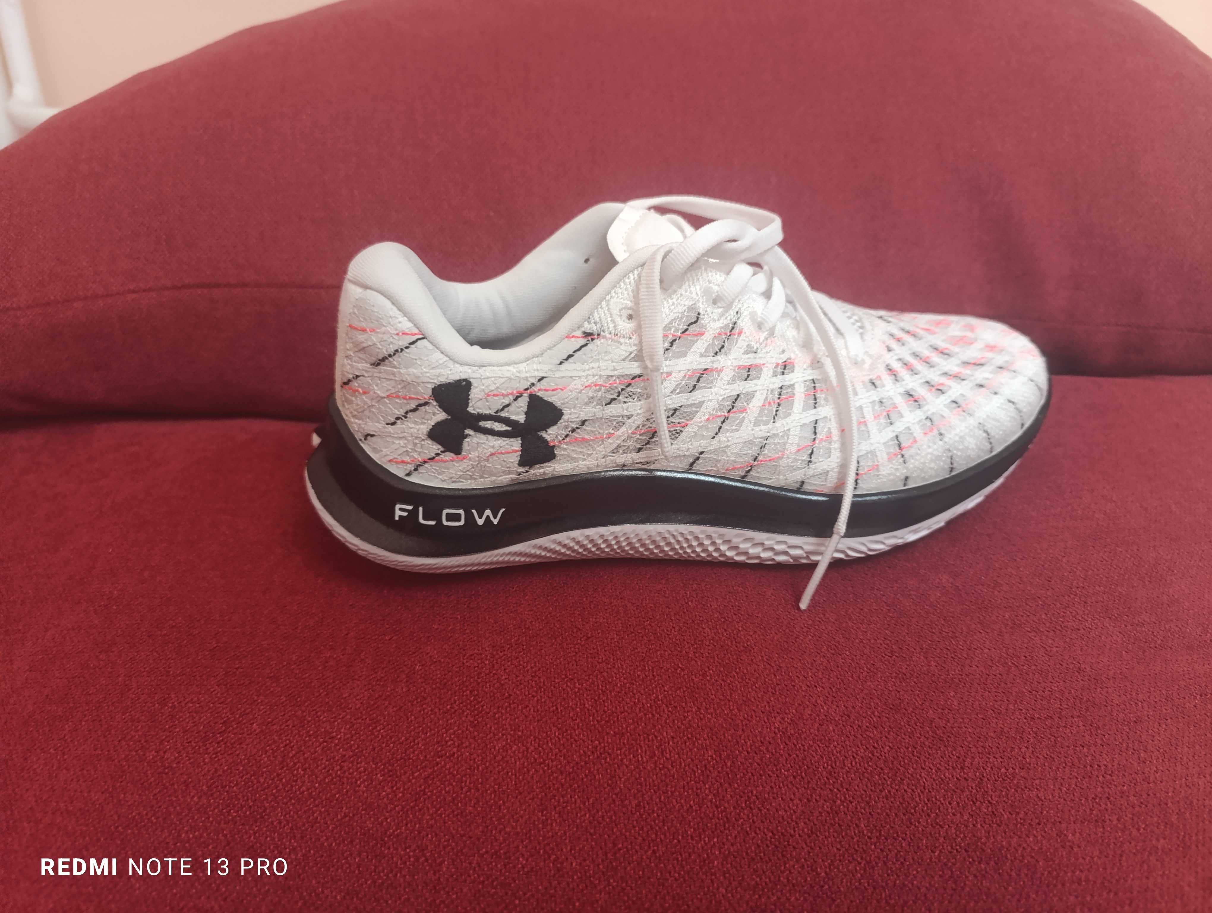 Under armour Flow velociti wind