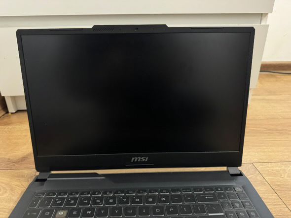 Геймърски лаптоп MSI Cyborg 15 A13V Gaming Laptop