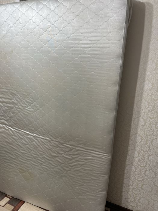 Продам 2х спальный матрас
