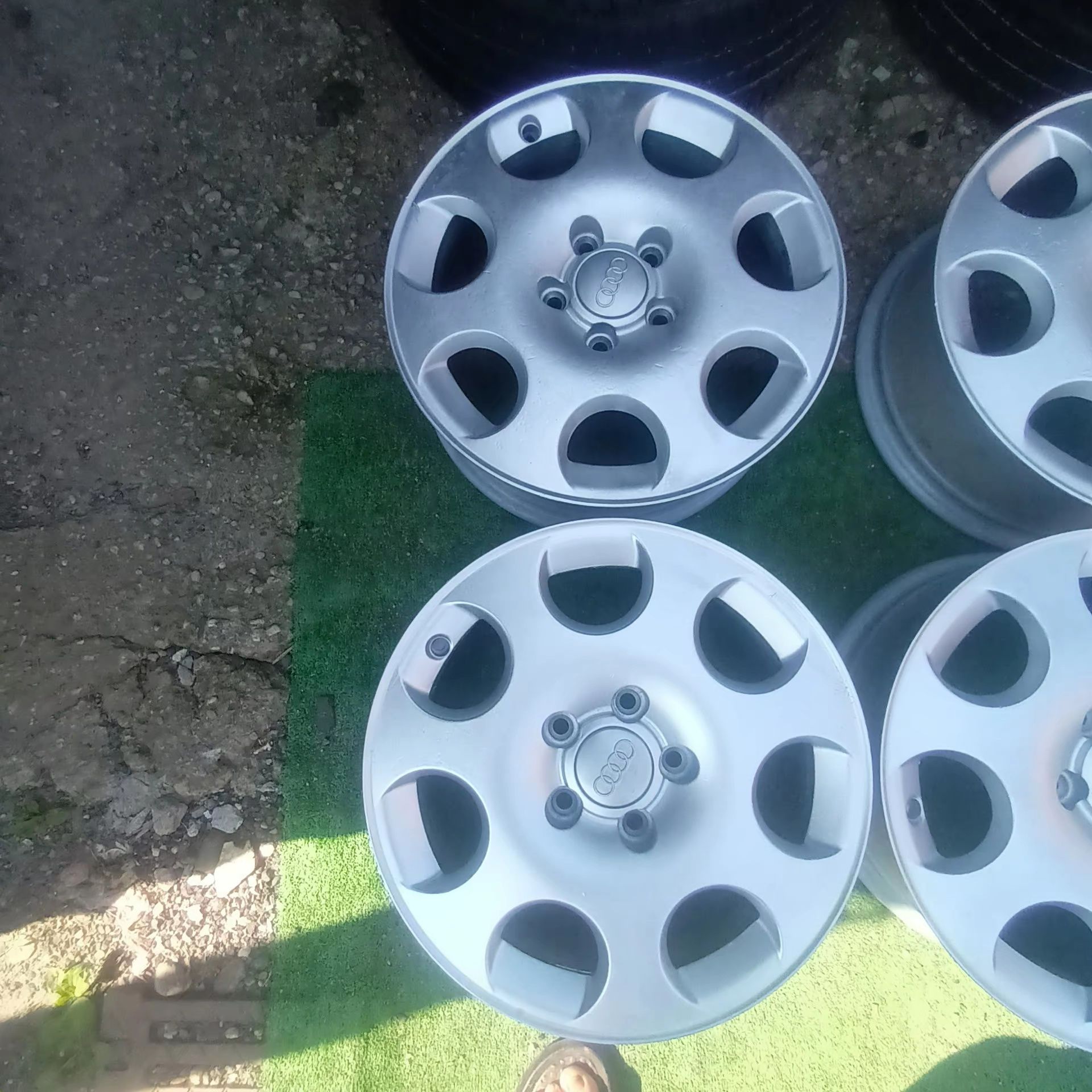 Продавам 16цола оригинални за Ауди 6.5J ×16 ет 50 ц.57.1мм 5×112