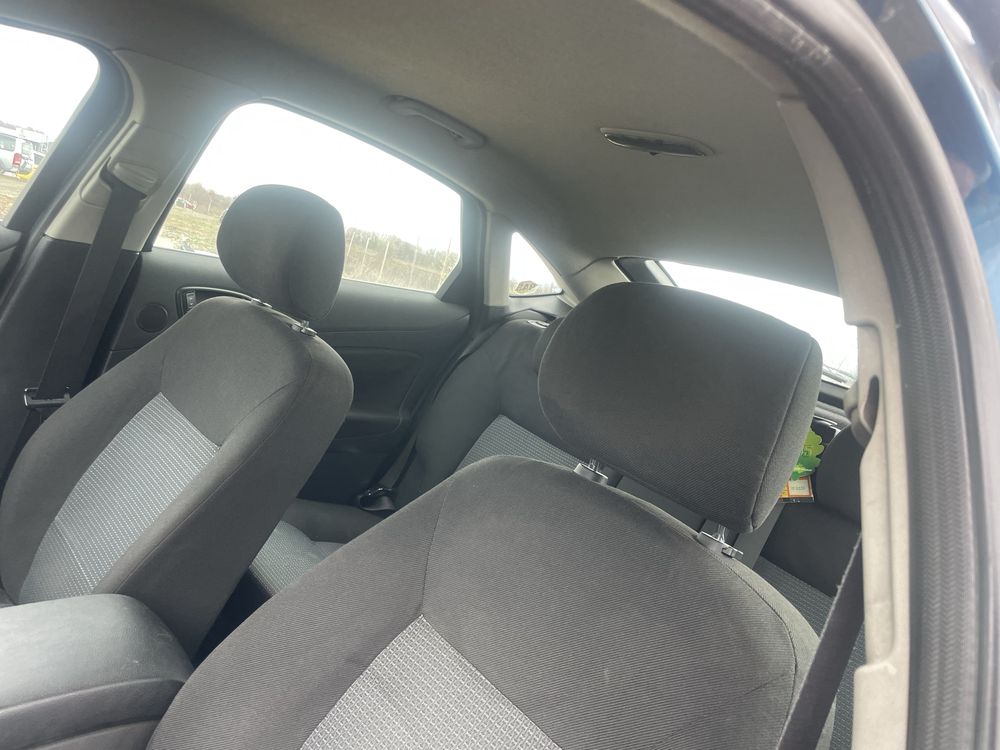 Ford Mondeo на части