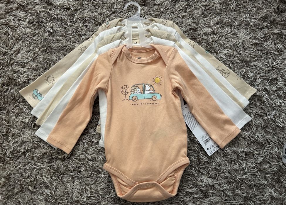 Set 5  body bebe noi cu eticheta