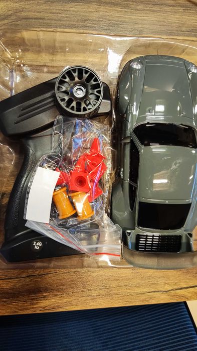 Porsche спортна кола 2,4 GHz High-Speed 4WD RC Drift Car 8х гуми