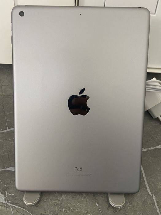 Ipad 5 32 gb xolati yengi