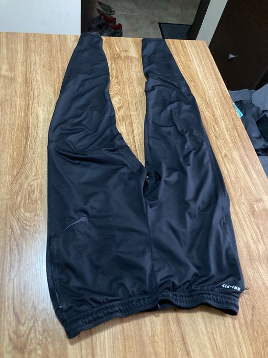 Оригинални мъжки долнища Nike