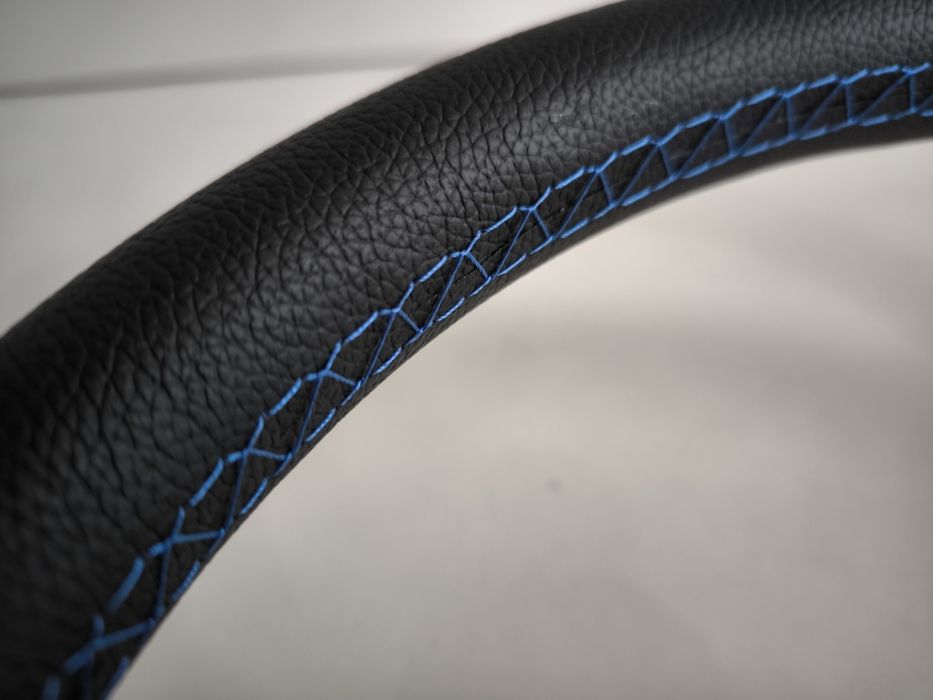 Волан спортен дълбок изнесен център кожен ОМП OMP изнесен център дрифт