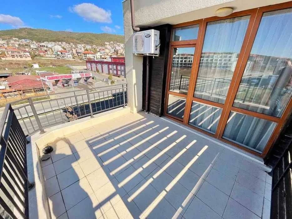 Продава се Двустаен апартамент в к.к. Слънчев бряг - 70 кв.м за 758 €/кв.м - Снимка #10