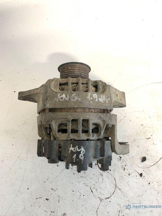 Alternator OPEL ARENA Box TB, TF 1998 - 2001 1.9 D F8Q 600, F8Q 606 2542897A / TG8S017 / 8200392926 / 605114568