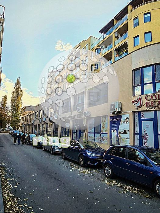 Продава се Двустаен апартамент в Пловдив, Кършияка - 68 кв.м за 2030 €/кв.м - Снимка #12