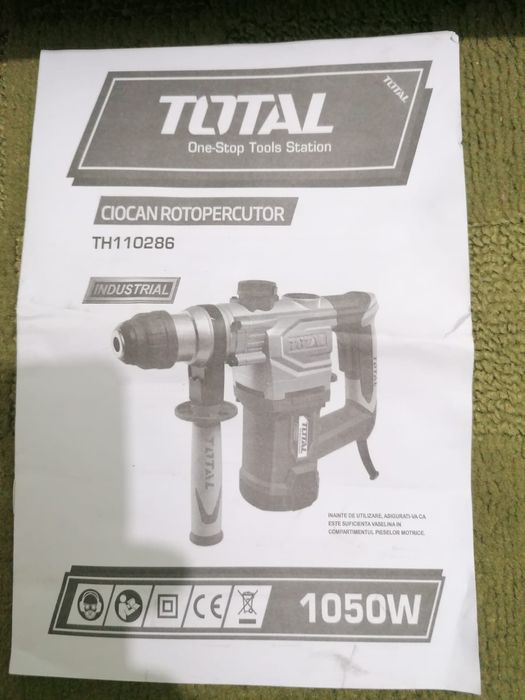 Total bormașina cu percutie