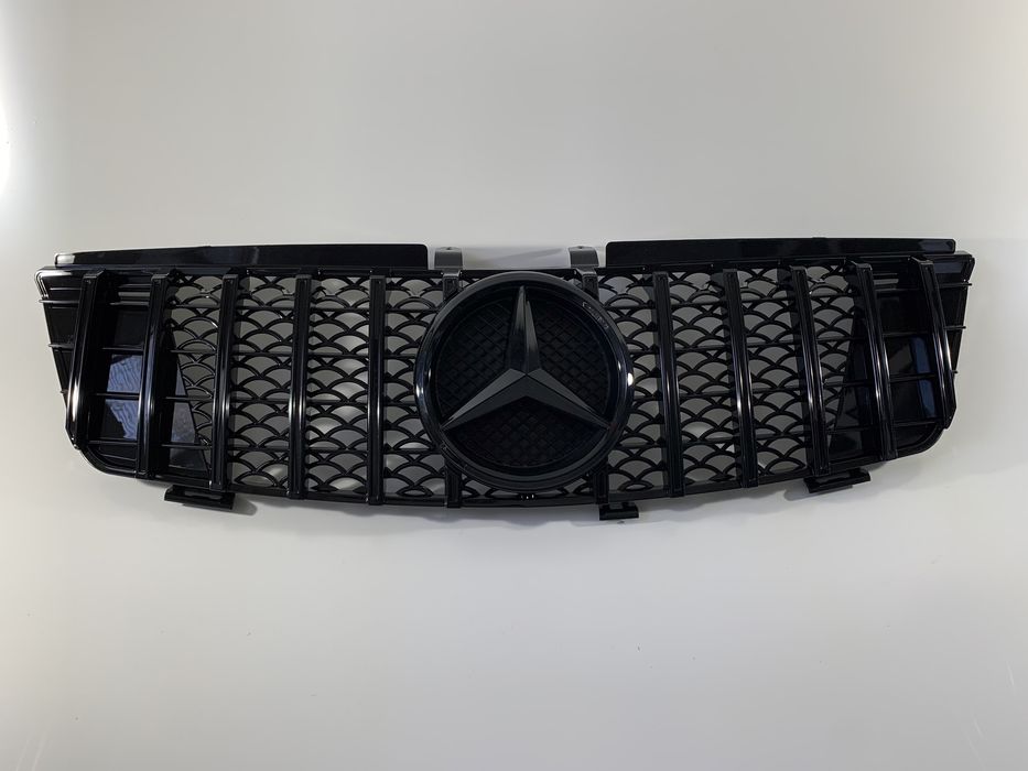 Решетка за Mercedes ML GT Black W164 05-08 преди фейса